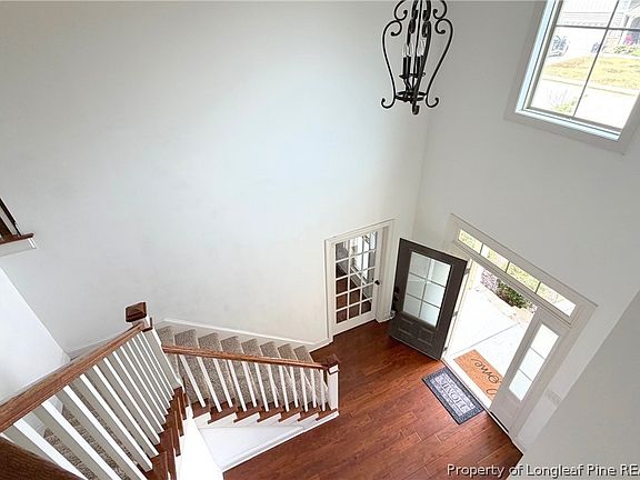 4th image of 3032 Eaglecrest Ln