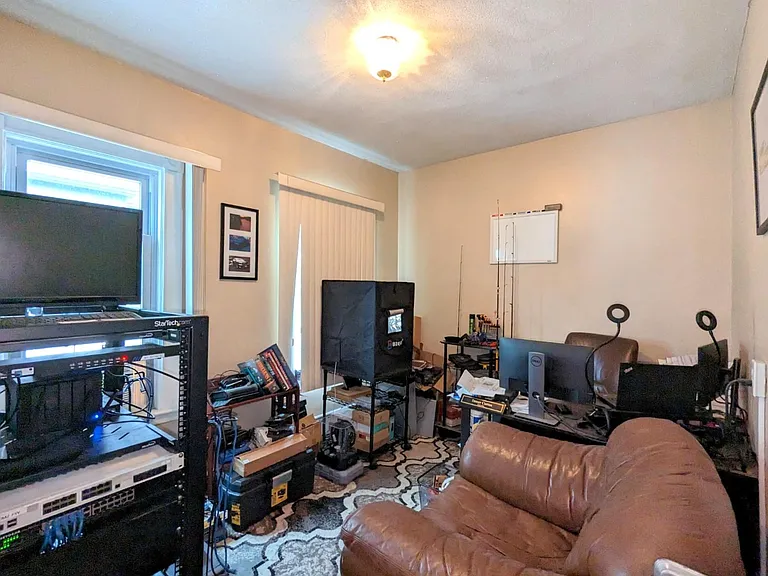 37 Pearson Rd — Photo 16
