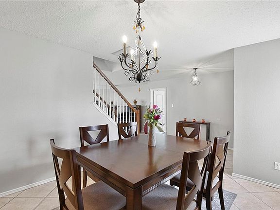 5th image of 4505 Lake Haven Dr