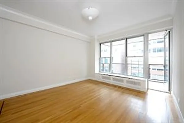 Rented by Douglas Elliman | media 14