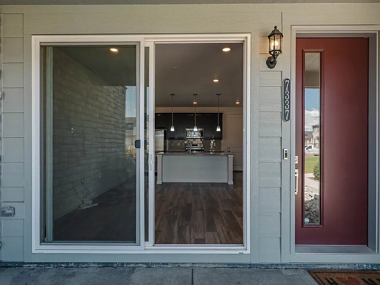 7337 W Asbury Dr — Photo 3