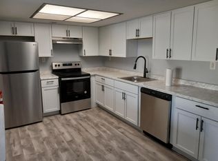 14 Milstone Ct, Sicklerville, NJ 08081