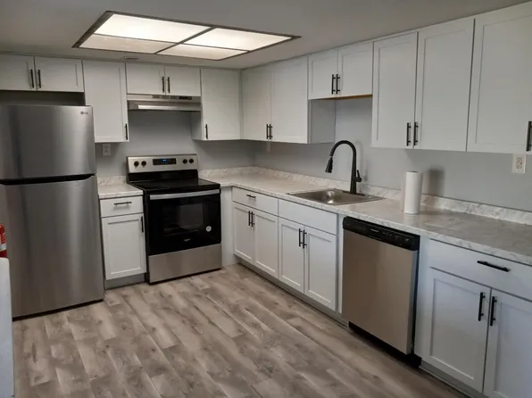 14 Milstone Ct, Sicklerville, NJ 08081