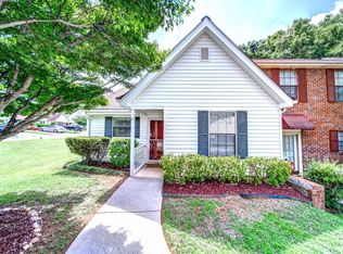 1072 Travelers Trl NW, Kennesaw, GA