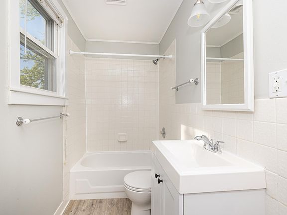 5th image of 834 E Linus St #A