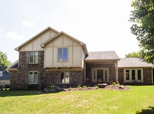 13133 Hazelwood Dr, Carmel, IN 46033