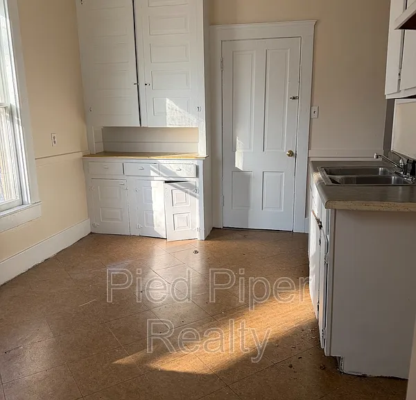 406 E Prospect Ter — Photo 6