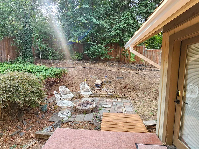 780 W 28th Ave — Photo 23