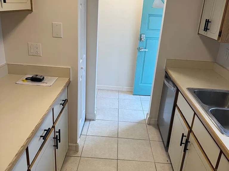 55 Vining Ct #104 — Photo 13