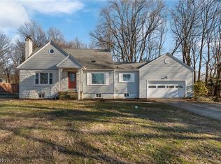 3616 Everett Dr, Barberton, OH 44203