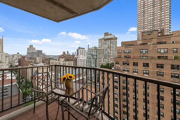 Sold by Corcoran | media 1