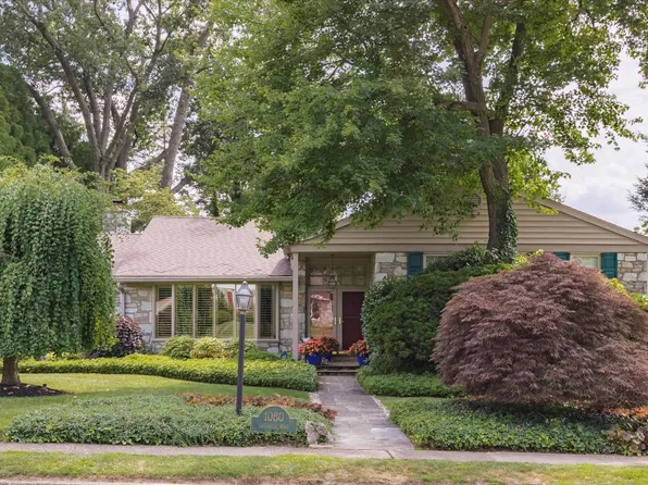 1080 Squirrel Rd, Jenkintown, PA 19046