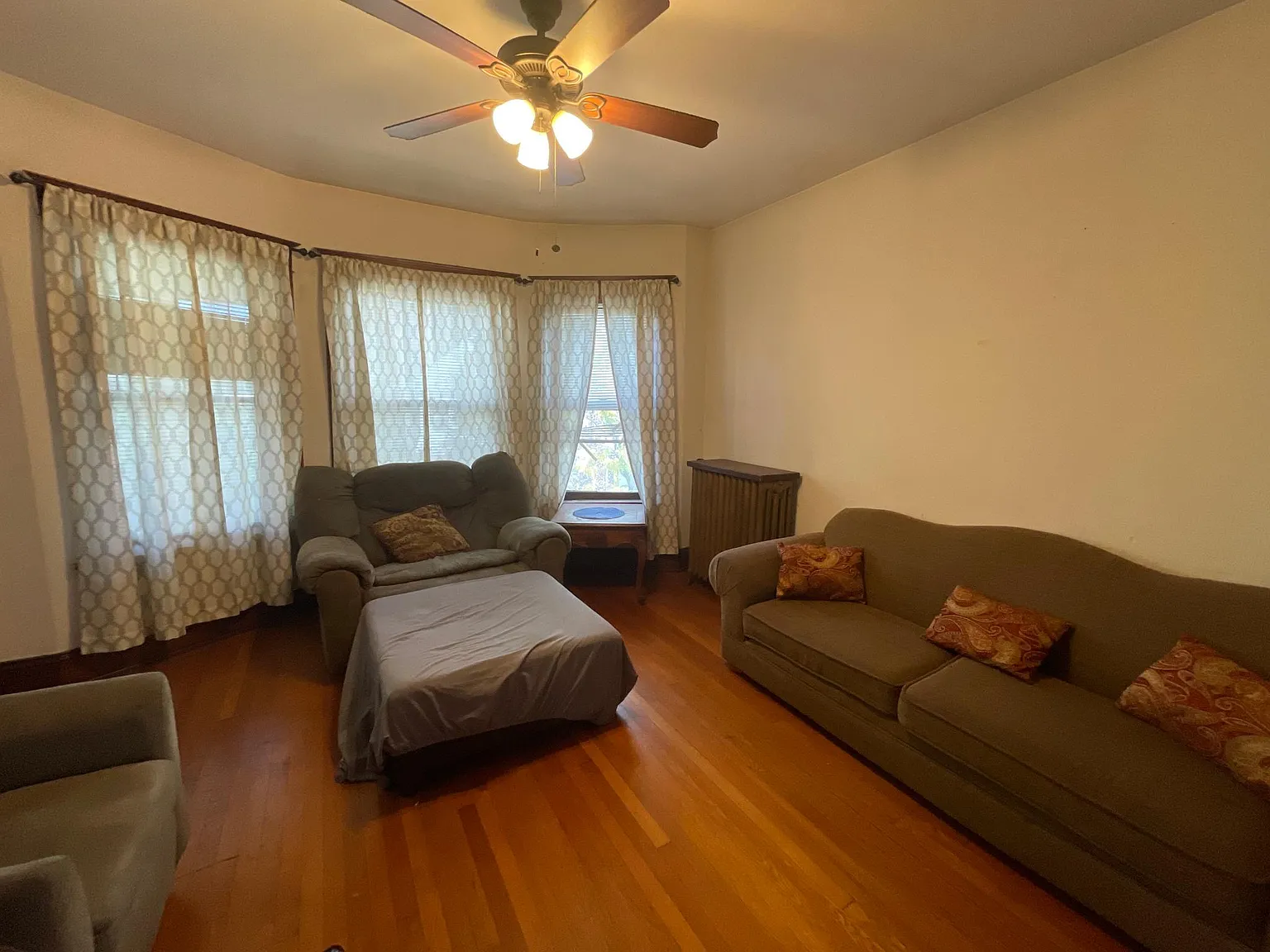 3 bed, 1228 sqft, $650 — Photo 4