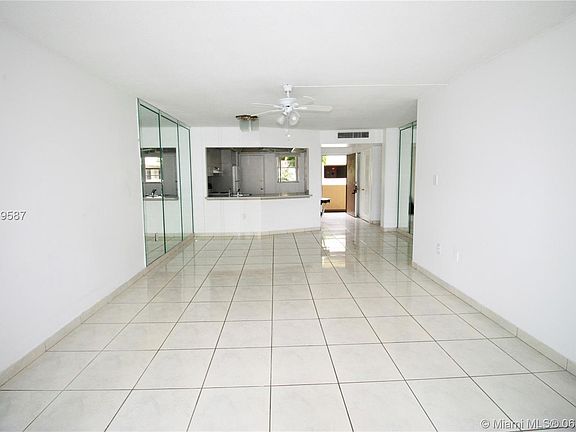 4th image of 1710 NE 191st St #2073