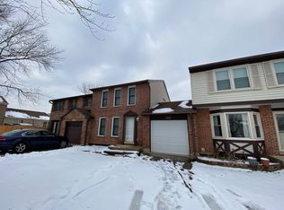 1383 Georgetown Dr, Carol Stream, IL 60188