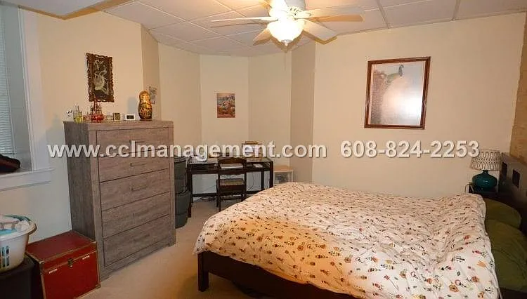 811 Spaight St #1 — Photo 7