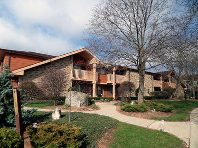 1617 Dover Dr, Waukesha, WI, 53186