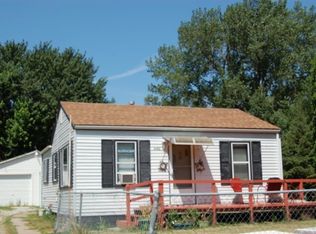 4482 NE 26th St, Des Moines, IA 50317