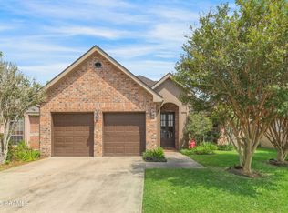 107 Kingspointe Cir, Lafayette, LA 70508