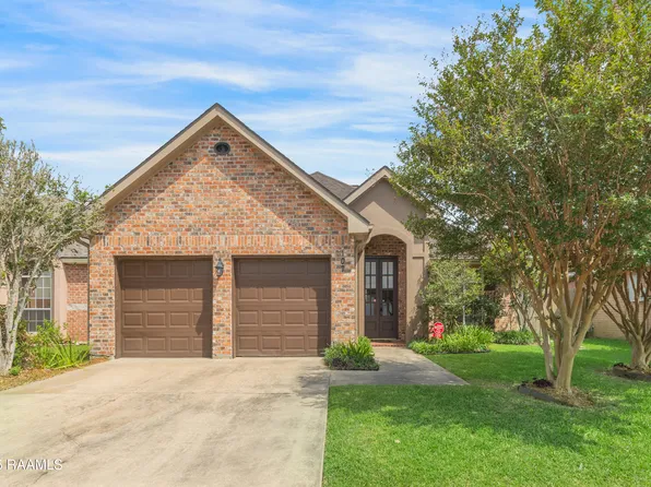 107 Kingspointe Cir, Lafayette, LA 70508
