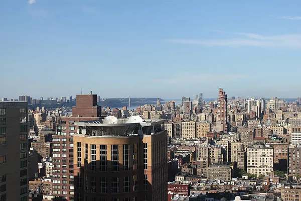 Rented by Keller Williams NYC | media 18