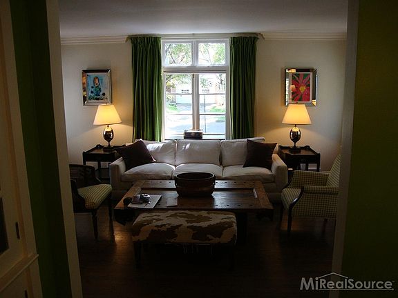 4th image of 120 Meadow Ln