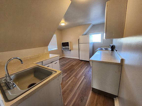 2nd image of 60 Berrum Pl APT D