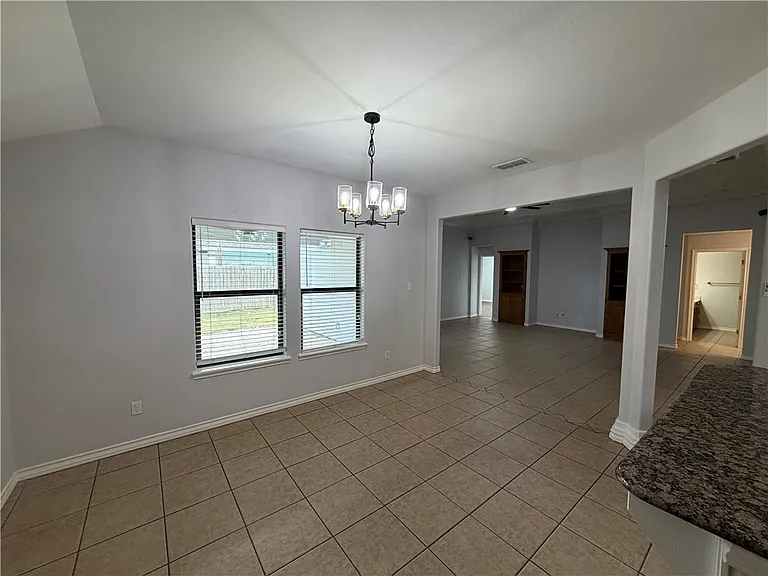 6830 Round Table St — Photo 9