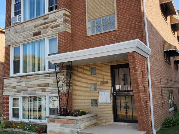 (undisclosed Address), Chicago, IL 60652