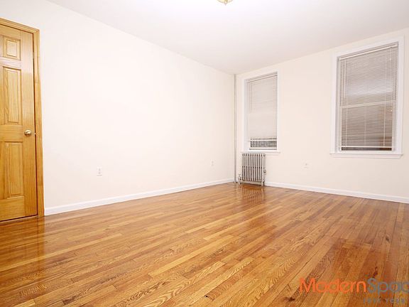 5th image of 3178 34th St APT 2D