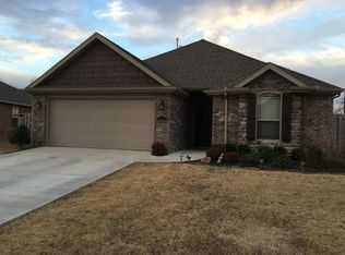 4318 W Langmead Dr, Rogers, AR 72758