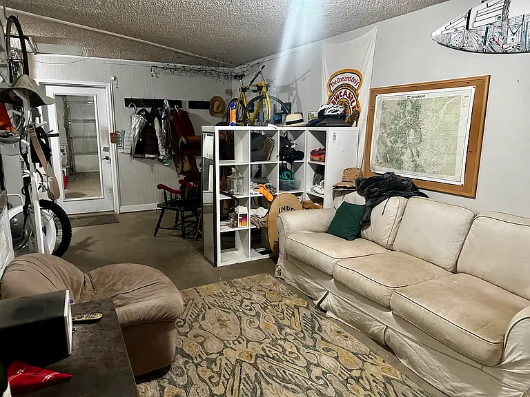 742 Lagoon Dr #B — Photo 31