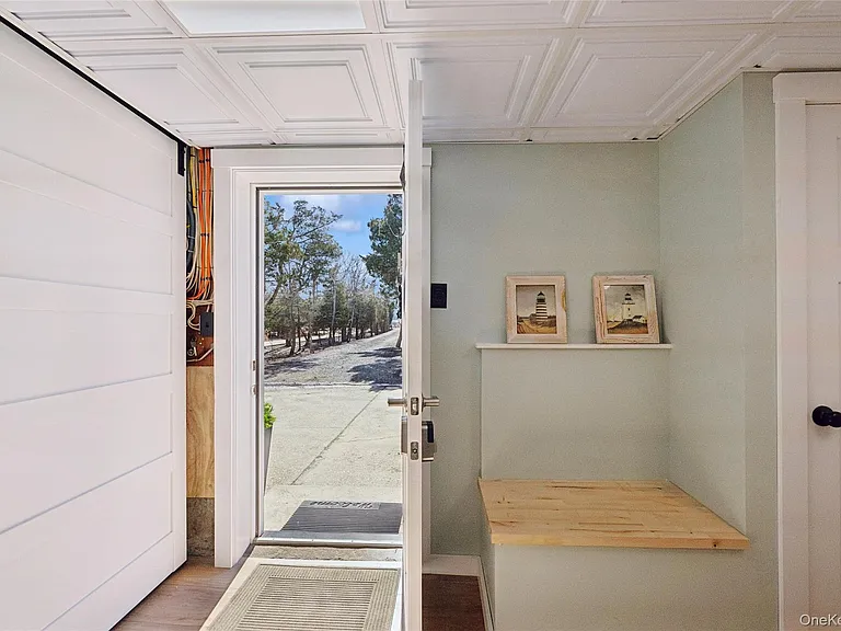 171 Harbor Beach Rd — Photo 32
