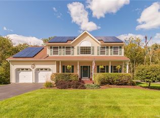 28 Red Maple Way, New Windsor, NY 12553