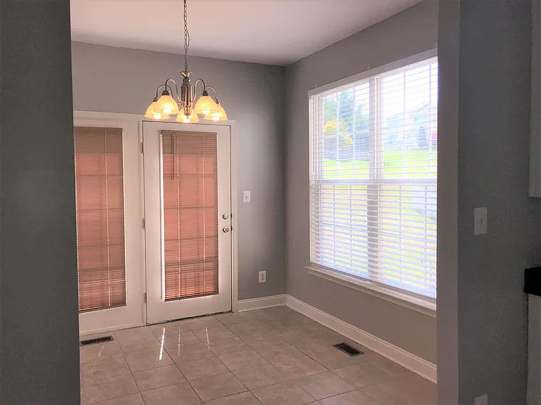 Sun room/ dining nook