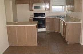 4th image of 583 River Valley St #0