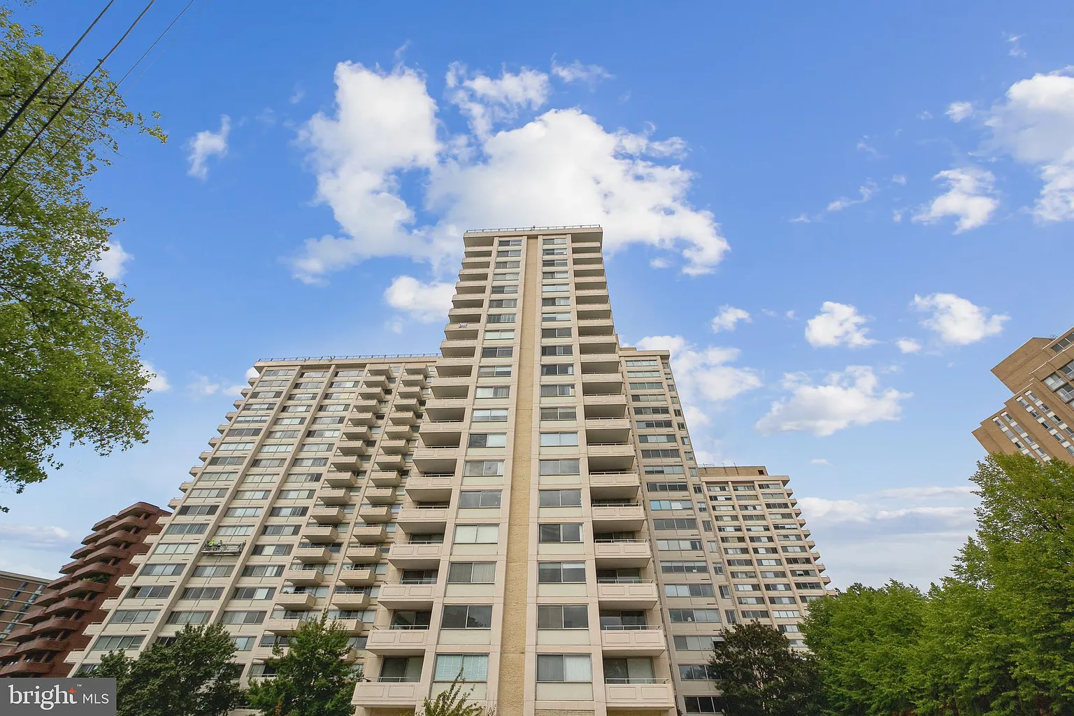 4515 Willard Ave APT 2403S photo 1