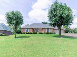 7269 Flower Creek Dr, Southaven, MS 38671