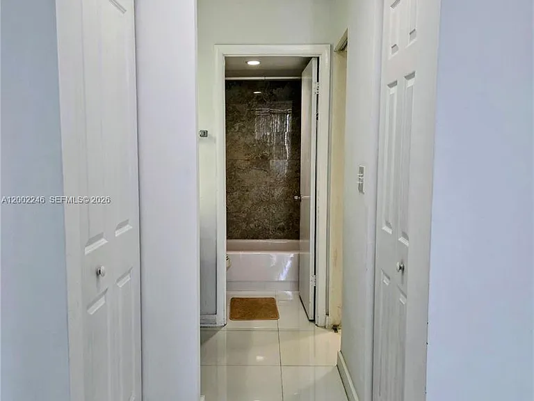 1200 NE Miami Gardens Dr #1003W — Photo 4