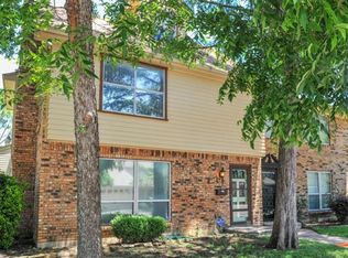 615 Saint Paul Dr, Arlington, TX 76013