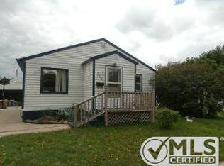 352 5th St NE, Huron, SD 57350