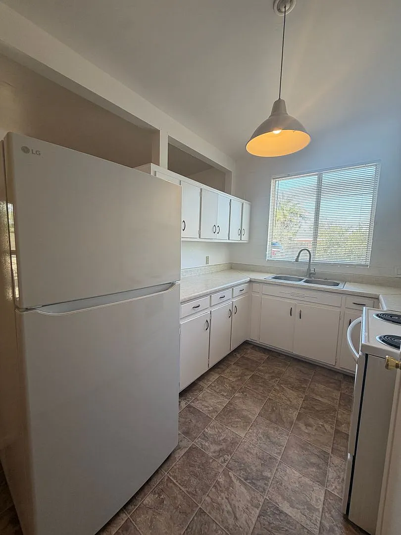 Park Plaza Condos — Photo 4