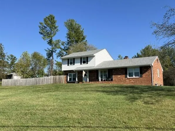 3422 Nemmo Rd, Vinton, VA 24179