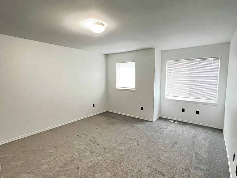 10430 13th Avenue Ct E — Photo 3