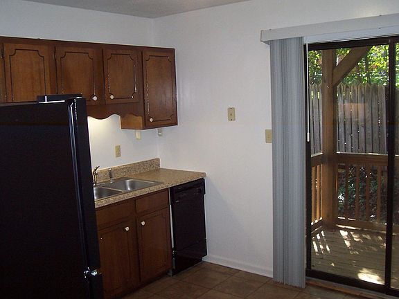 3rd image of 427 N Center St #A