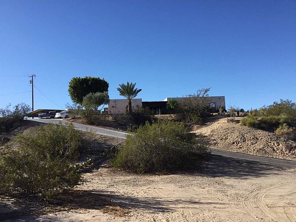 3rd image of 1685 S Via Cielo St