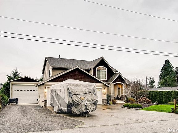 5th image of 6026 70th Dr SE