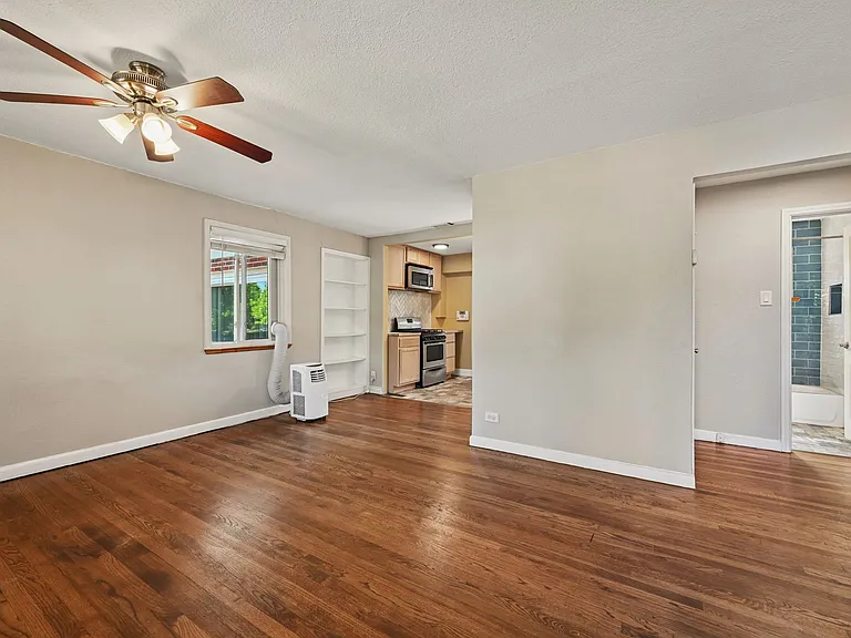 1054 Leyden St — Photo 4