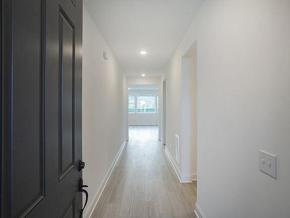 5th image of 2359 Williamsport Lndg
