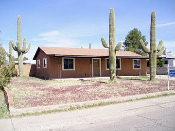 2nd image of 826 W Calle Alvord